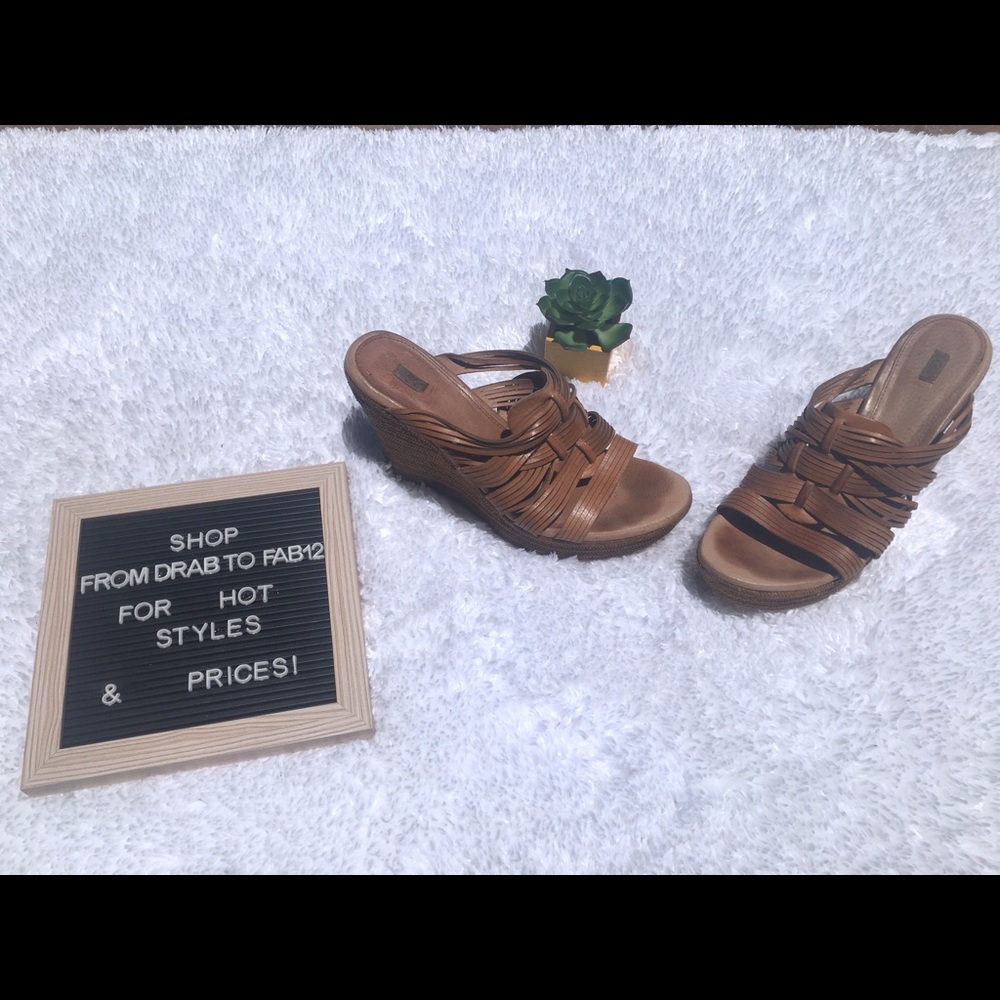 Strappy tan wedges - Picture 5 of 9
